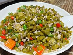 -乡土特色.冷锅鱼.牦牛肉汤锅