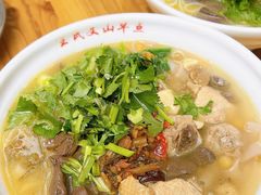 -文山荷鲜居(翠湖店)