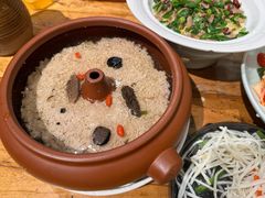 -老滇山寨•云南特色菜•地方菜•民族风情歌舞表演(金碧店)