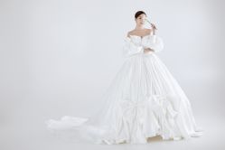 -索菲亚婚纱摄影