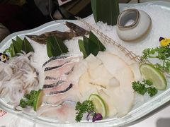 -左庭右院鲜牛肉火锅(金山万达店)
