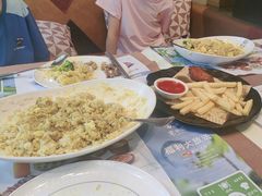 -意卡菲·欢乐聚会餐厅(华侨店)