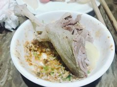 -佬土鹅肠火锅(中建大观店)