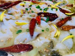 -江渔儿酸菜鱼·拔草餐厅(虎门君乐汇店)
