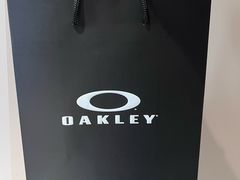 -LensCrafters亮视点·OAKLEY精选(静安嘉里中心店)
