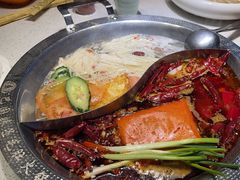 -巴国妹子毛肚火锅(蓝光悦城店)
