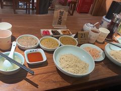 -裕兴记•蟹黄面馆(人民广场店)