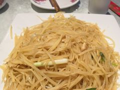 -阿三鱼头泡饼·家常菜