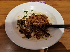 -阿香米线(凯德广场.1818店)