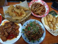 -爆炸头阿姨小四川正宗川味小吃(无任何分店)