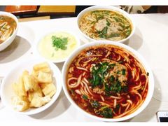 -铁朋小锅米线(玉川巷店)