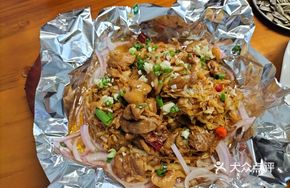 Iron Plate Sichuan-style Pickled Cabbage and Pork Intestines