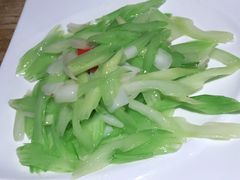 西芹炒百合-吴越荣记苏州菜·松鼠桂鱼100%活鱼现做(斜塘老街店)