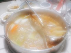 -左庭右院鲜牛肉火锅(浦江欢乐颂店)