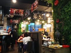 大堂-阿里家·新疆烤肉酒場 by MIG