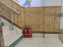 -屯老二农家铁锅炖·行业领军者(梅江店)