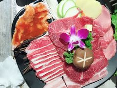 -三国惹火烤肉·中日韩烤肉集合店(百草路店)