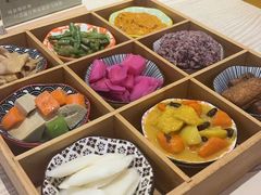 -轻蔬不用等·素食(江苏路店)