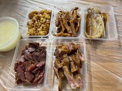 -蓝精灵饺子店