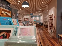 -猫的天空之城概念书店(印象城购物中心店)