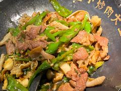 -费大厨辣椒炒肉(高铁吾悦广场店)