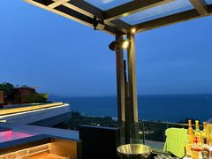 -瑰丽酒店·海吧·天际下午茶·现场DJ·天台酒吧