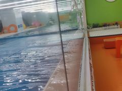 -小小王国亲子游泳俱乐部(锦辉中心)