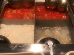 -海底捞火锅鲜切牛肉主题店(长寿路店)