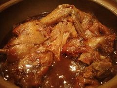 猪手煲土鸡-麓湘小镇(开福万达广场店)