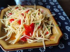 -临江餐馆二楼美食部落