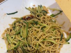 -严记小天府酸菜鱼(西四路店)