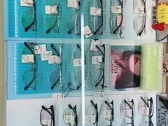 -视野联行眼镜·蔡司授权店(长白万象汇店)