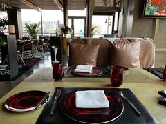 靠窗位-恰餐厅及酒吧CHAR Bar & Grill(北京三里屯洲际店)