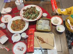 -鱼满舱·鲜活海鲜·正宗鲁菜