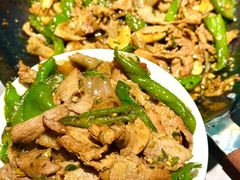-费大厨辣椒炒肉(高铁吾悦广场店)
