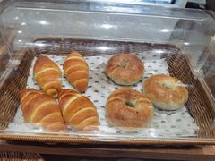 -沁屋面包店(人民东路店)