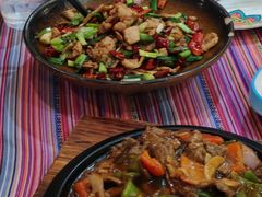 -香巴拉云南餐厅(华莱坞店)