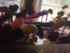 -一兆韦德健身(慧芝湖店)