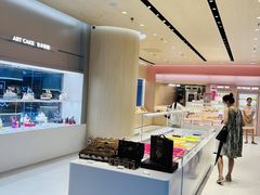 -好利来(上海长宁龙之梦店)