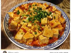 -乡土特色.冷锅鱼.牦牛肉汤锅