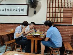 -朱大嘴肥肠血旺(福字街店)