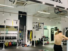 -汗水空间私教健身连锁(SM广场店)