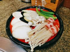 -梦山水日本烧肉(五四广场店)
