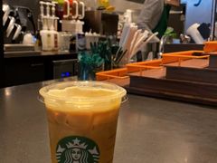-星巴克(杭州湖滨银泰E区店)