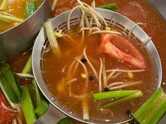 -王奋斗贵州酸汤牛肉火锅
