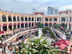 -佛罗伦萨小镇广佛名品奥特莱斯(疏港路店)