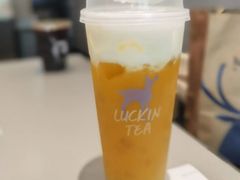 杨枝甘露芒果多-瑞幸咖啡(长城万富汇店)