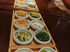 -银米·云南传统过桥米线(双廊黑金冠店)
