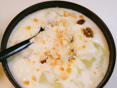 -志龙皇冠吃货椰子铺