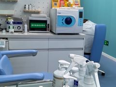 -Andrew指甲专科灰指甲·甲沟炎矫正·3D步态矫形鞋垫定制(浦三路店)